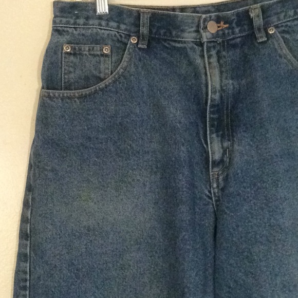 Men’s denim shorts - Picture 2 of 4